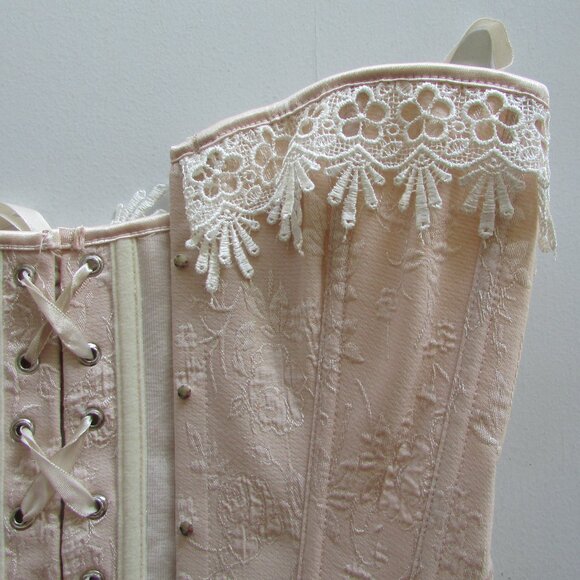 Creamy Jacquard and Lace Corset Set - NEW - Picture 9 of 16
